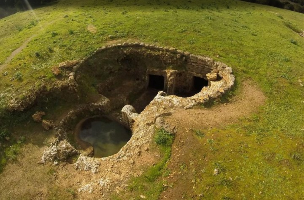 Necropolis of Anghelu Ruju 1 Necropoli Anghelu ruiu 1